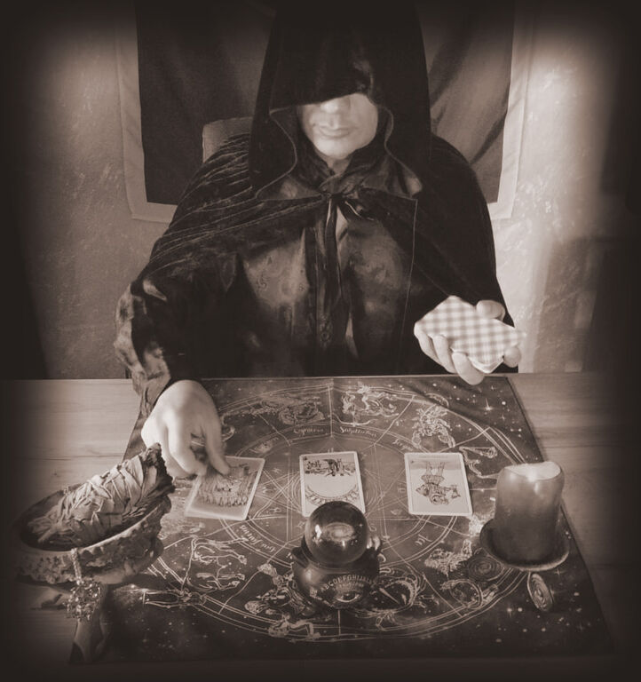 5410311 Ritualista esperto tarocchi