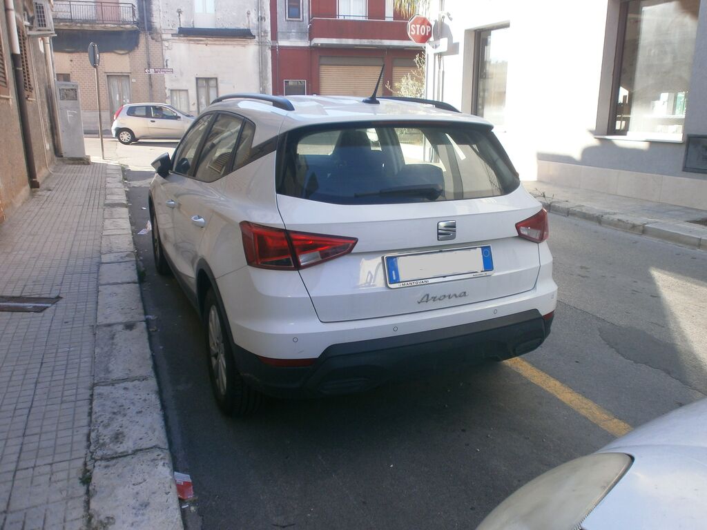 5404801  SEAT Arona 1000 90cv tgi style