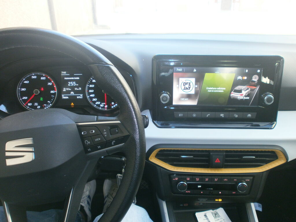 5404802  SEAT Arona 1000 90cv tgi style