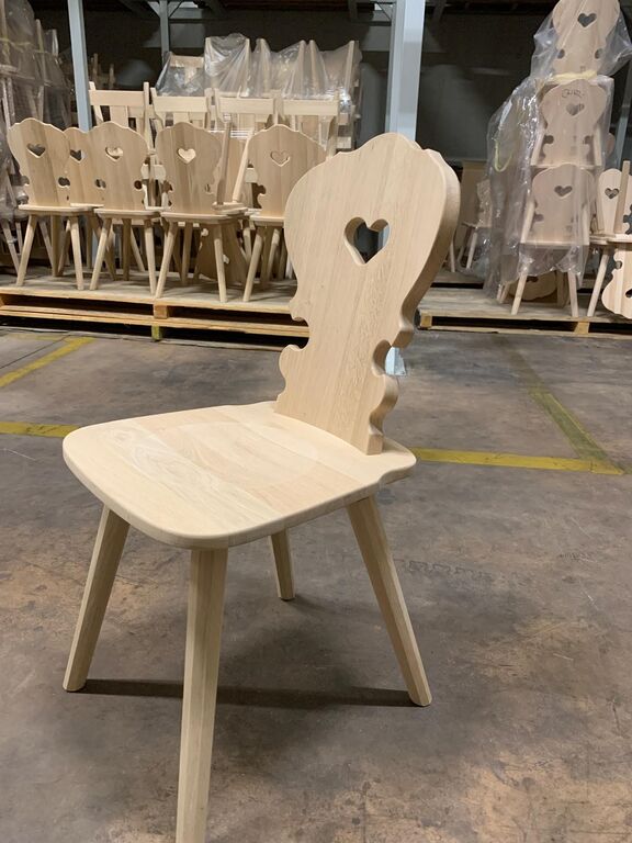 5374050 Sedie tirolesi  con cuore in