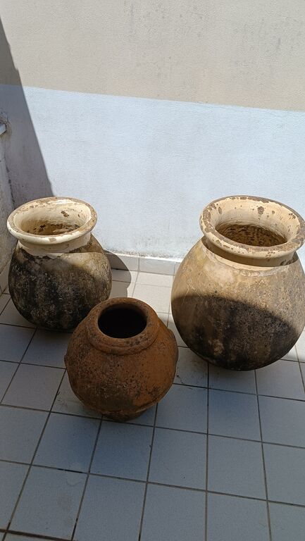 5377709 Si vendono tre terrecotte di