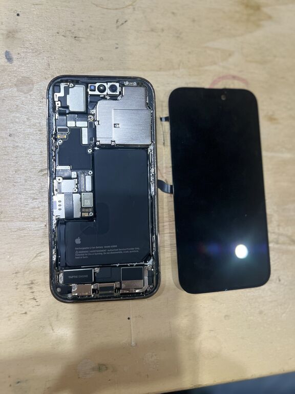 5404468 Sostituzione display iphone