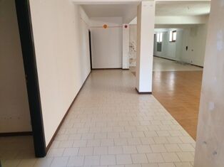 5371015  stabile mq300 Buono