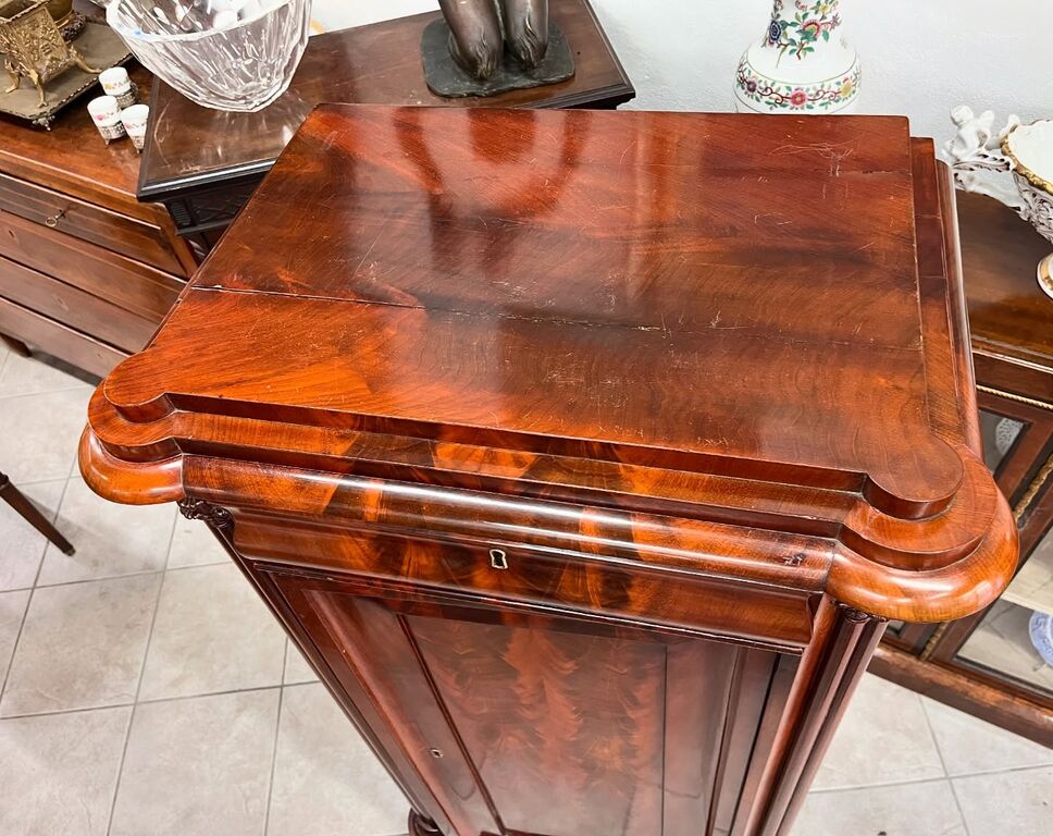 5355898 Stipo antico in legno di mogano