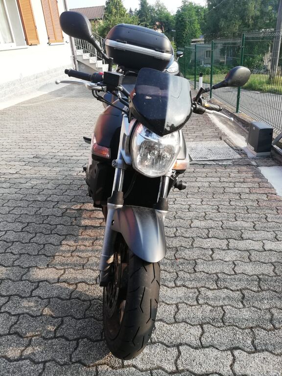 5404939  SUZUKI GSR 600 Turismo