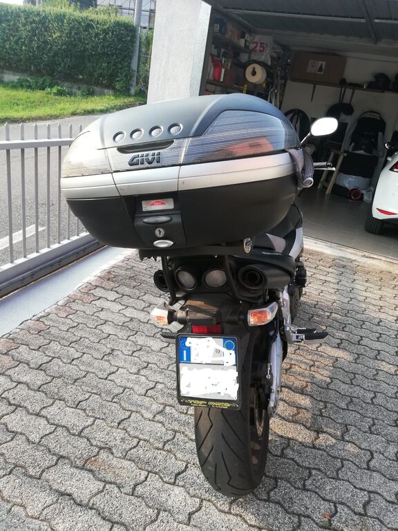 5404943  SUZUKI GSR 600 Turismo