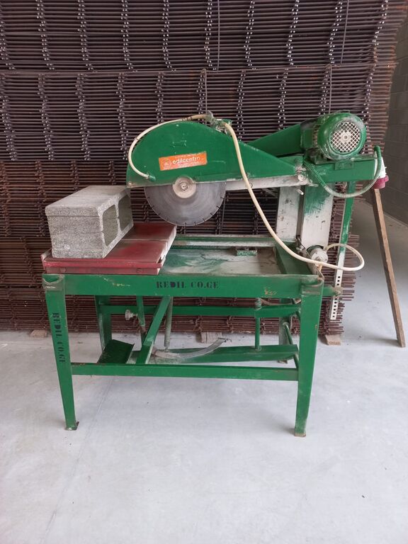 5383715 Taglierina clipper per mattoni