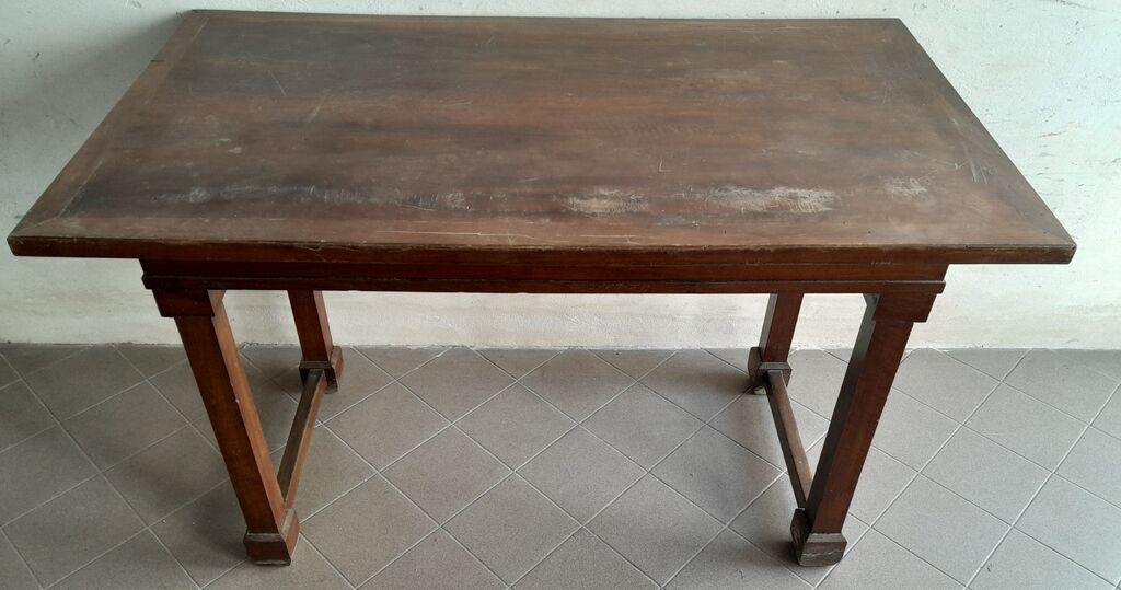 5405708 Tavolo antico in noce,pezzo