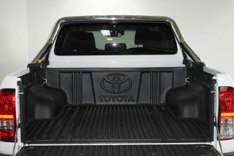 5354218  TOYOTA Hilux Cabina doppia 4x4