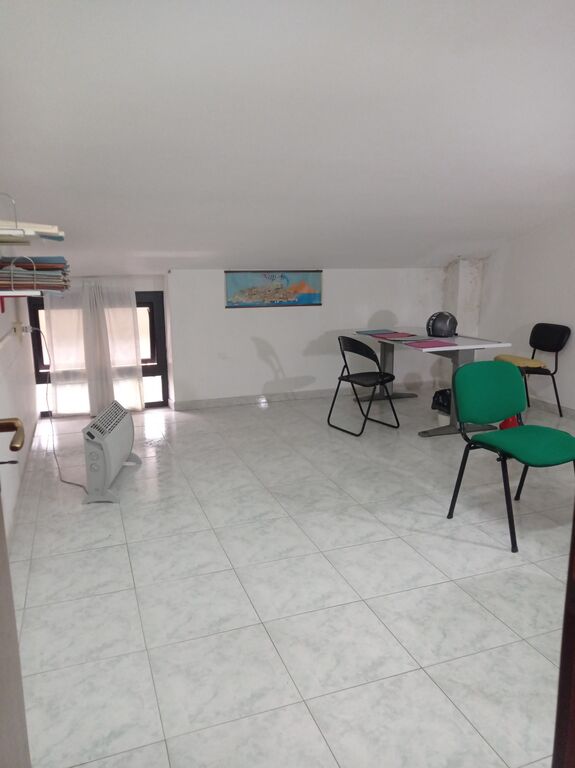 5349688  ufficio Pianura mq180