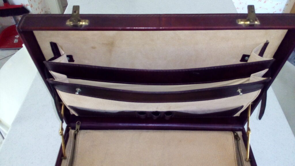 5382917 Valigetta 24 ore rigida in vera