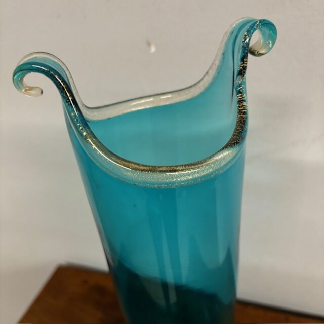 5347833 Vaso in vetro murano color