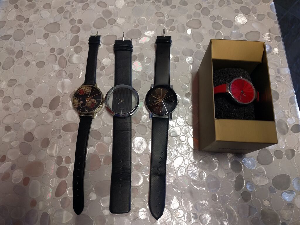 5406316 Vendo 8 di orologi, tutti in