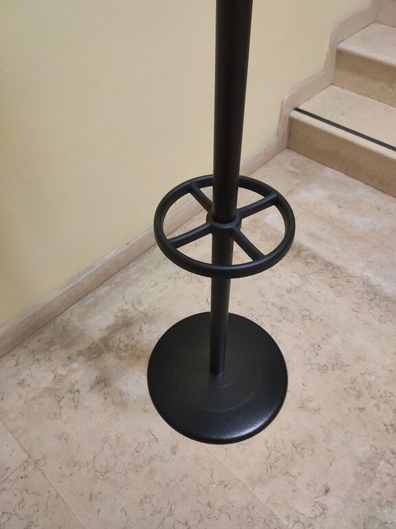 5411070 Vendo appendiabiti da terra