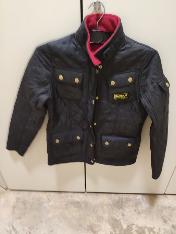 5401116 Vendo barbour nero da ragazzo,