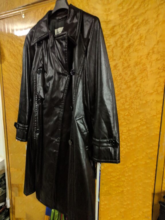 5407762 Vendo cappotto  da donna, nero,