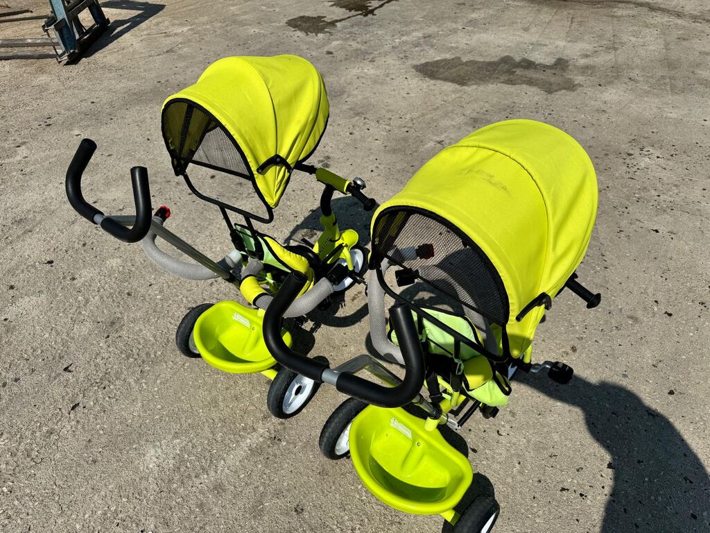 5409962 Vendo n. 2 passeggini triciclo