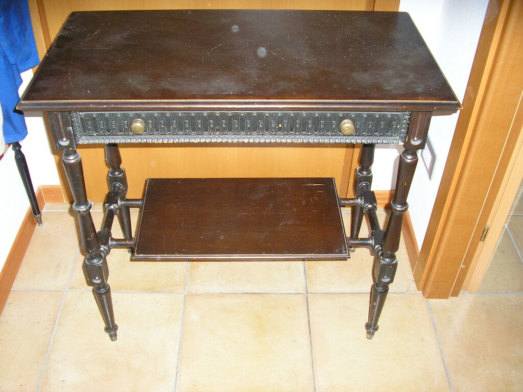 5390516 Vendo tavolino antico