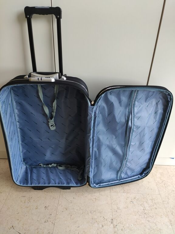 5396097 Vendo valigia trolley lumi