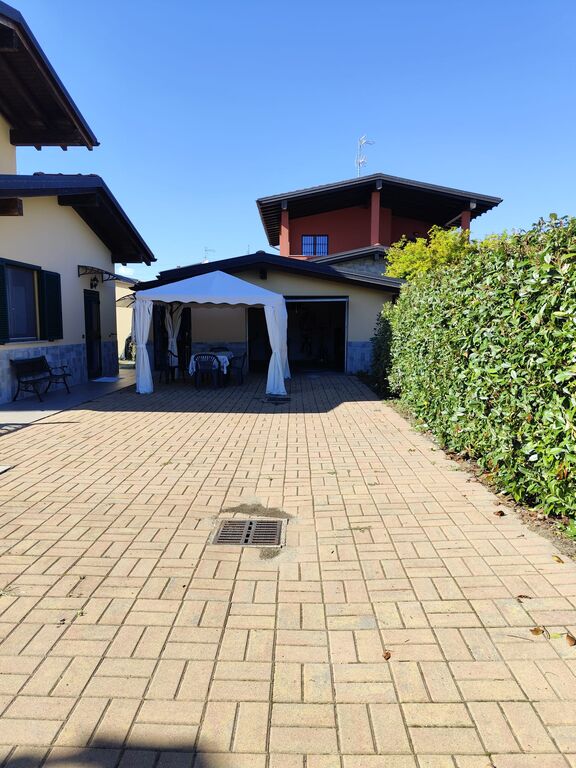 5400269  villa mq140 Buono