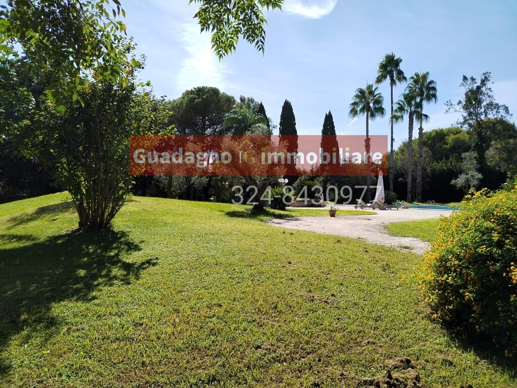 5402557  villa mq400 Finiture di pregio