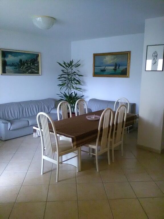 5397364  villa a schiera mq220 Buono