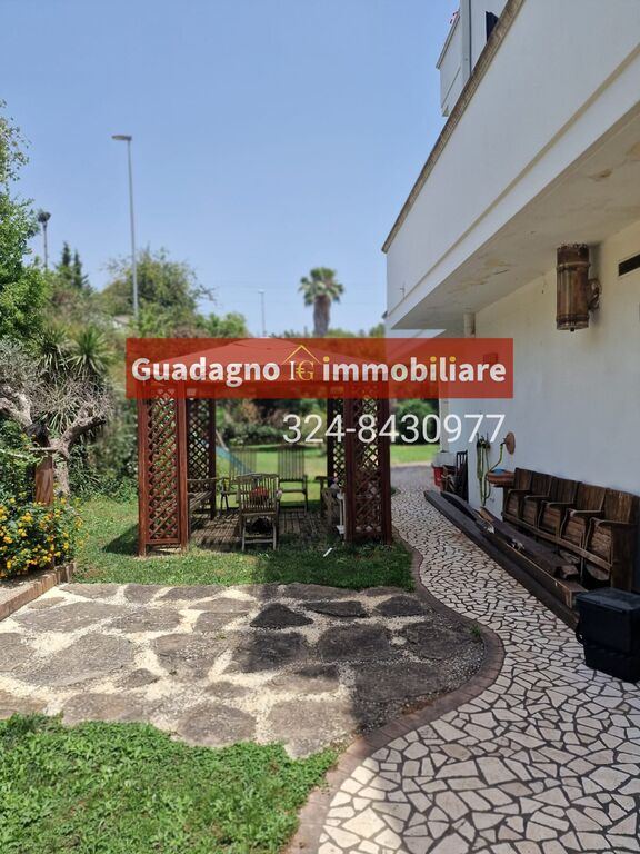 5402524 Cerco villa bifamiliare mq400