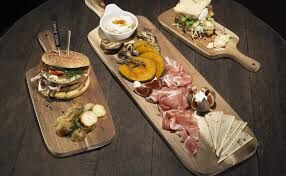 5354966 Vine bar annuncio 2025 nuovo