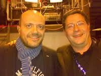 5393742 Vitaliano gallo dirige 883 max