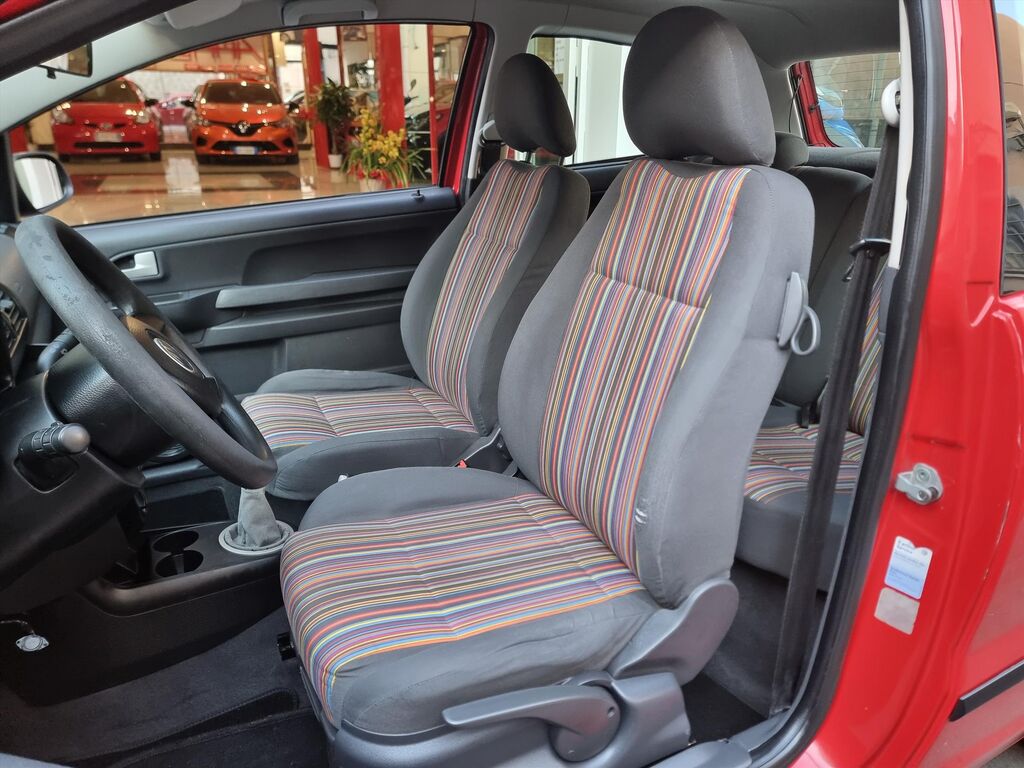 5362562  VOLKSWAGEN Fox 1.4 tdi Easy 70