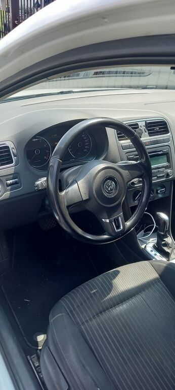 5356480  VOLKSWAGEN Polo TSI-DSG