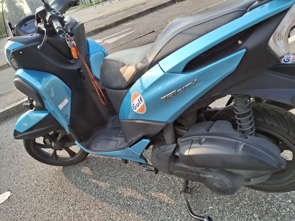 5405483  YAMAHA TRX Tricity